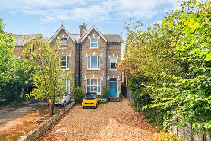 2 Bedroom Flat For Sale In St. Johns Park, London, SE3
