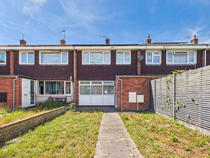 3 Bedroom Terraced House For Sale In Cedar Close, Patchway, Bristol, South Gloucestershire, BS34