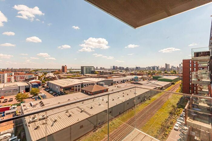 2 Bedroom Flat To Rent In Barry Blandford Way, , Bow, London, E3