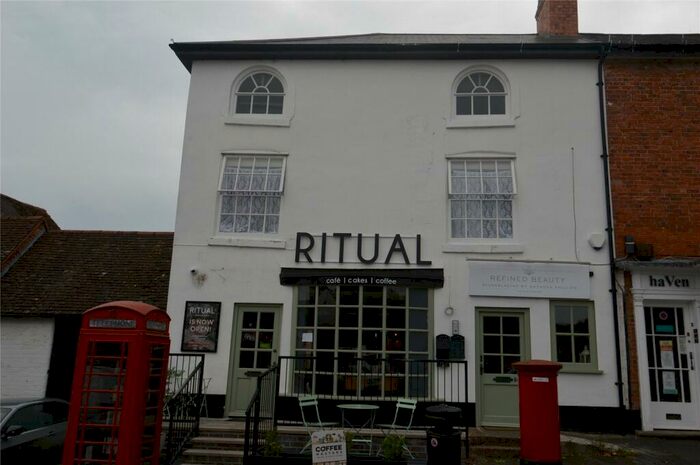 2 Bedroom Apartment To Rent In Bear Hill, Alvechurch, Birmingham, Worcestershire, B48