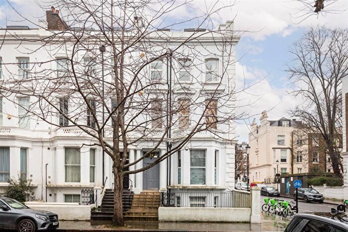 1 Bedroom Flat For Sale In Russell Road, W14
