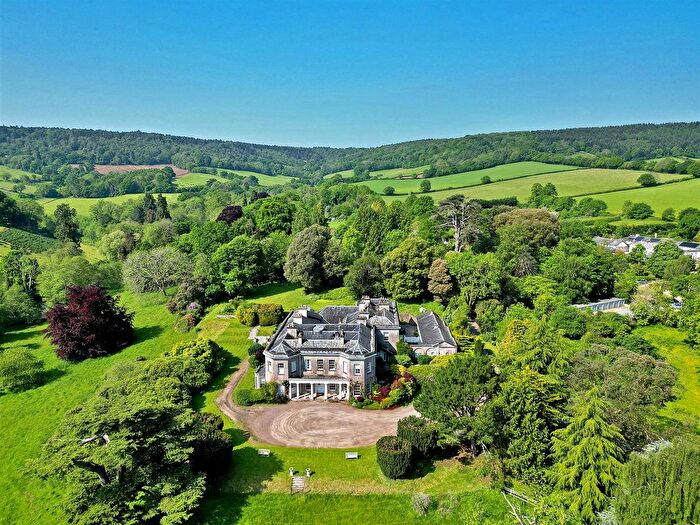 2 Bedroom Flat For Sale In Kenton, Exeter, EX6