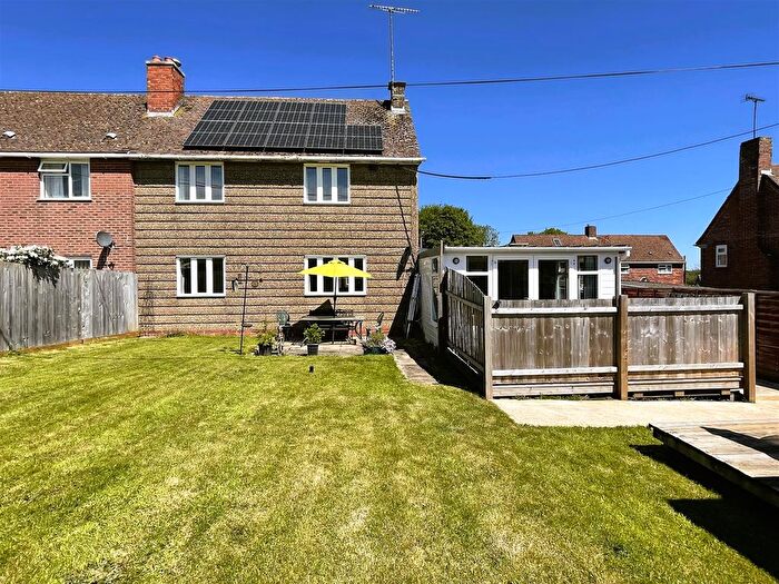 3 Bedroom Semi-Detached House For Sale In Breach Close, Bourton, Gillingham, SP8