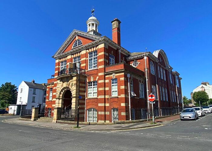 1 Bedroom Flat For Sale In Cinnabar House, Poulton Road, LA4