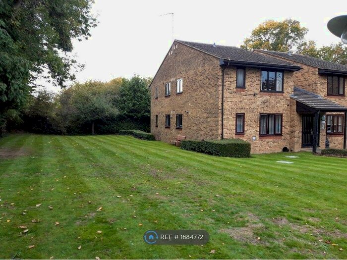 Studio To Rent In York Rise, Orpington, BR6