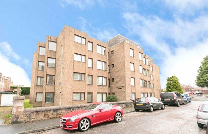 2 Bedroom Flat To Rent In Western Gardens, Edinburgh, EH12