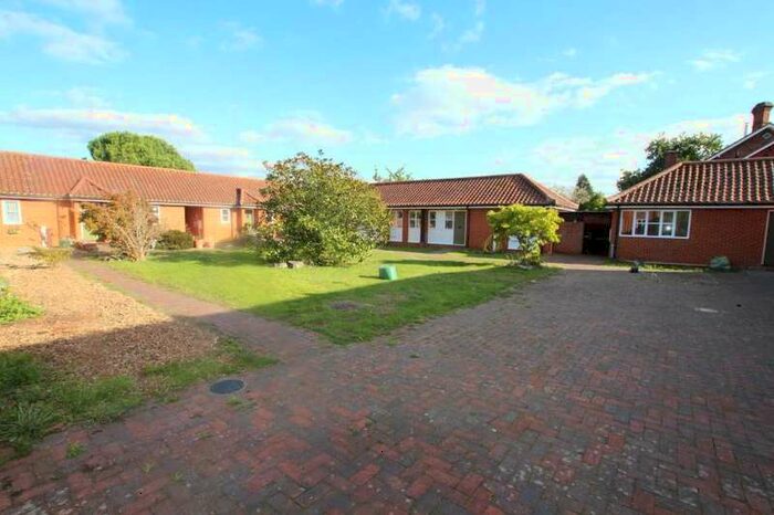1 Bedroom Maisonette Flat To Rent In Wisley, GU23