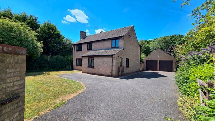 4 Bedroom Detached House To Rent In Holywell Way, Longthorpe, Peterborough, PE3