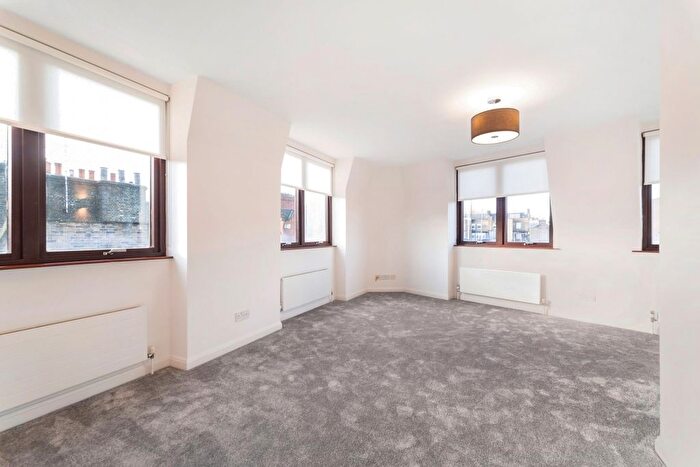 1 Bedroom Flat To Rent In Bulstrode Street, London, W1U