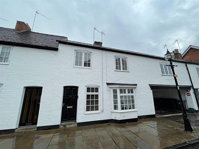 1 Bedroom Property To Rent In Church Street, Stratford Upon Avon, CV37