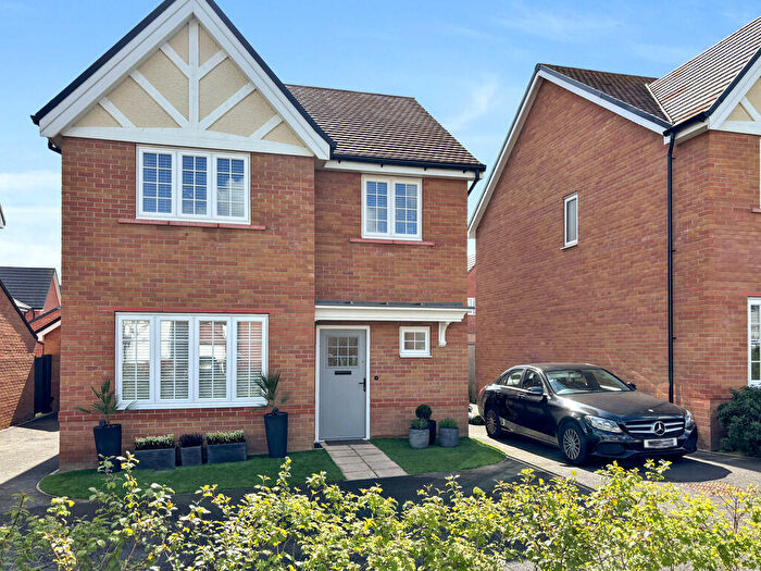 4 Bedroom Detached House For Sale In Windell Drive, Bury St. Edmunds, IP32