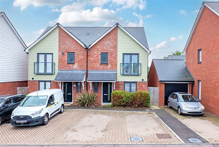 3 Bedroom Semi-Detached House For Sale In Bonham Way, Northfleet, Gravesend, Kent, DA11