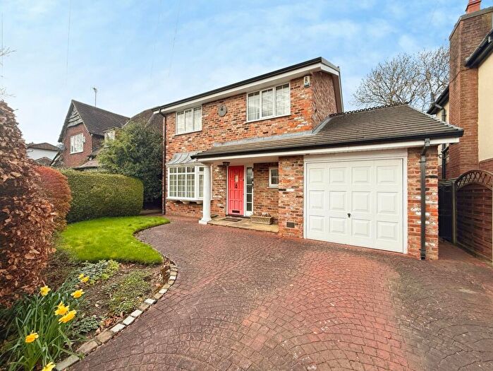 4 Bedroom Detached House For Sale In Bramley Road, Bramhall, SK7