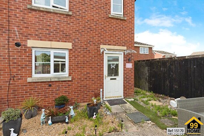 2 Bedroom End Of Terrace House For Sale In The Plantation, Hardwicke, GL2