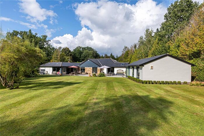 5 Bedroom Detached House For Sale In Oak Grange Road, West Clandon, Guildford, Surrey, GU4