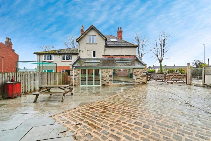 9 Bedroom Detached House For Sale In York Road, Leeds, LS9