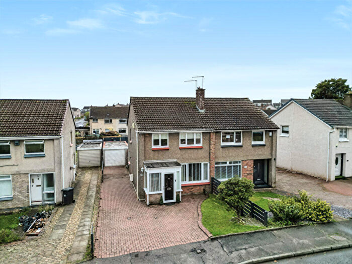 3 Bedroom Semi-Detached House For Sale In Breval Crescent, Hardgate, G81