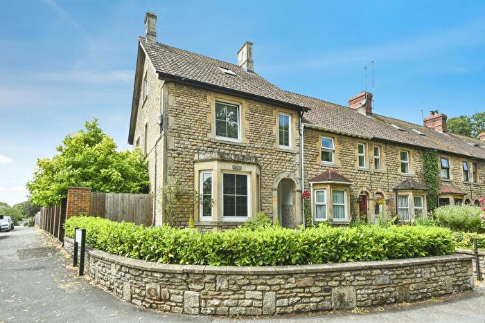 5 Bedroom End Of Terrace House For Sale In Wessington Avenue, Calne, SN11