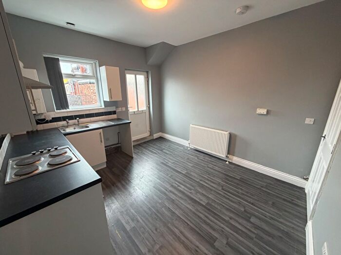 1 Bedroom Flat To Rent In High Street, Lincoln, LN5