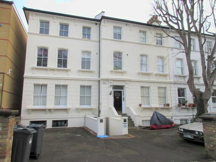 1 Bedroom Flat To Rent In The Grove, Isleworth, TW7
