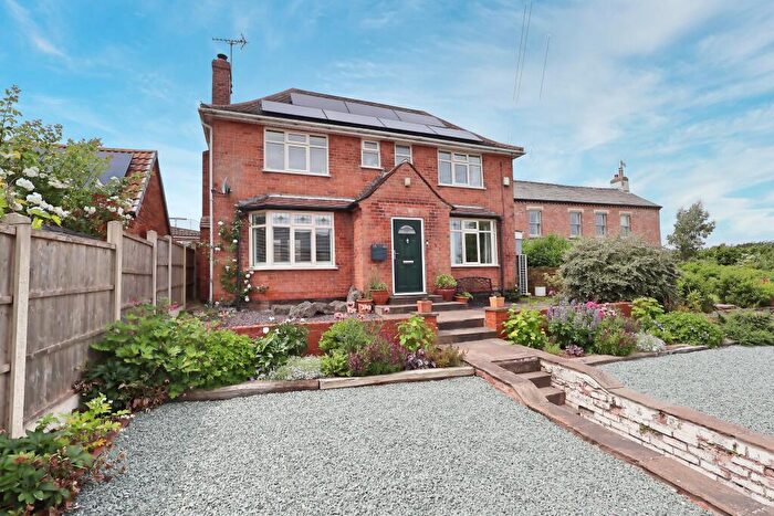3 Bedroom Detached House For Sale In Eldon Street, Tuxford, Nottinghamshire, NG22