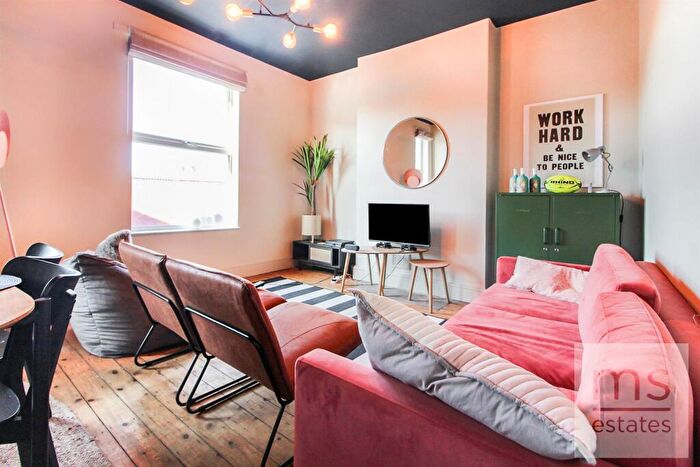 3 Bedroom Duplex To Rent In £pppw Seely Road, Lenton, Nottingham, NG7