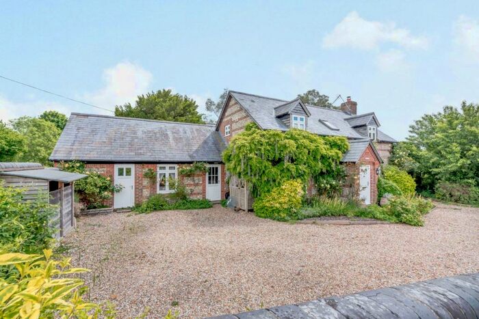 4 Bedroom Detached House For Sale In Broadchalke Road, Bishopstone, Salisbury, SP5