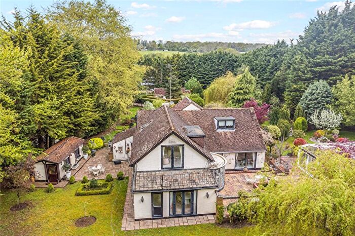 3 Bedroom Detached House For Sale In Delmer End Lane, Flamstead, AL3