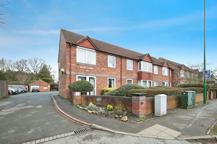 2 Bedroom Flat For Sale In Kenilworth Road, Balsall Common, CV7