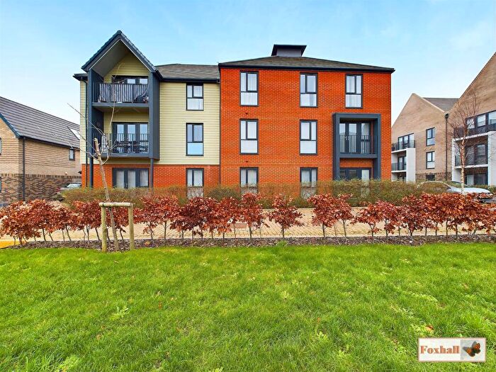 1 Bedroom Flat For Sale In Holmhill Drive, Felixstowe, IP11