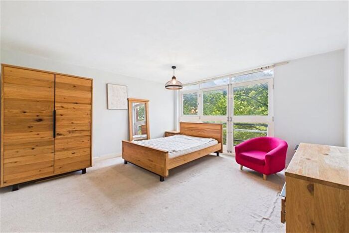 2 Bedroom Flat To Rent In Lexington Place, Plumptre Street, Lace Market, NG1