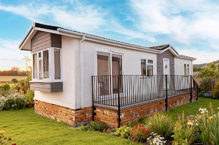2 Bedroom Park Home For Sale In Beverley Hills Park, Porton Road, Amesbury, SP4