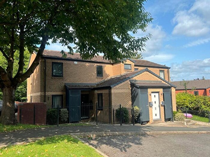 2 Bedroom Apartment To Rent In Kirk Beston Close, Leeds, West Yorkshire, LS11