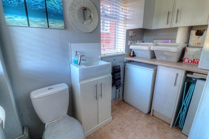 2 Bedroom Semi-Detached House For Sale In Foresters, Water End, HP14
