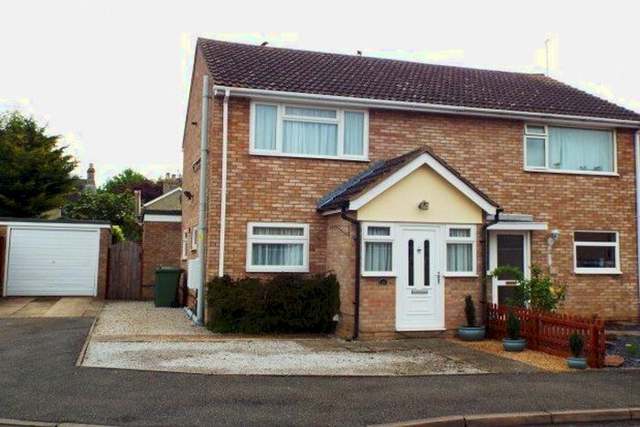 3 Bedroom Property To Rent In Old Forge Way, Cambridge, CB22