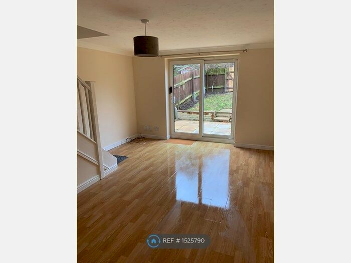 2 Bedroom Terraced House To Rent In Fairmeads, Loughton, IG10