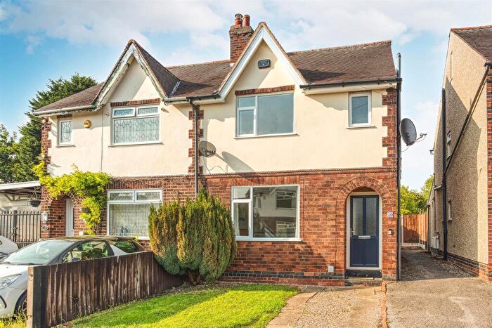 3 Bedroom Semi Detached House For Sale In St. Johns Drive, Chaddesden, Derby, DE21