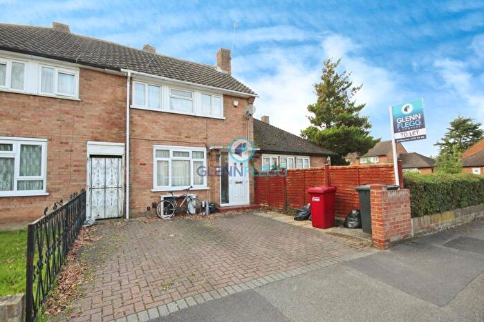 3 Bedroom Terraced House To Rent In Langley, Berkshire, SL3