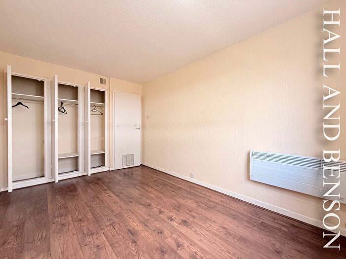 1 Bedroom Flat To Rent In Park Farm Drive, Derby, DE22