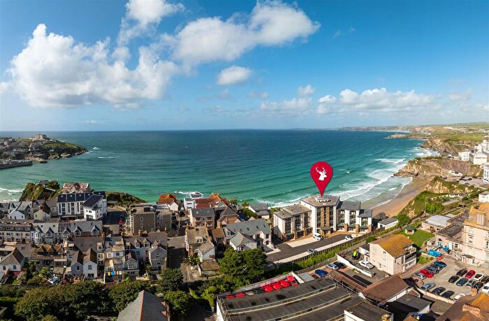 2 Bedroom Flat For Sale In Trebarwith Crescent, Newquay, TR7