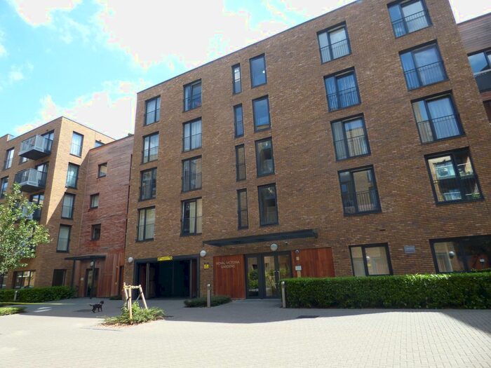 2 Bedroom Flat To Rent In Royal Victoria Gardens, Whiting Way, Marine Wharf, London, SE16
