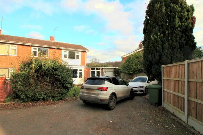 4 Bedroom Semi-Detached House To Rent In Oaklands Drive, Norwich, NR4