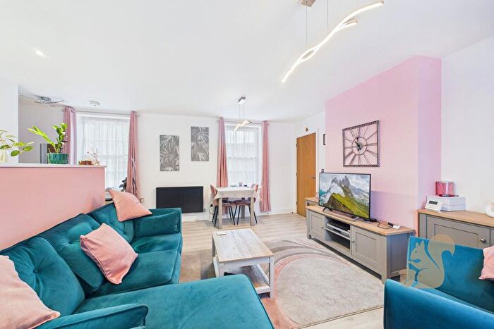 1 Bedroom Flat For Sale In New Farm Road, Stanway, CO3