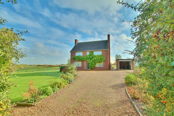 3 Bedroom Detached House To Rent In Fen Road, Pidley, PE28