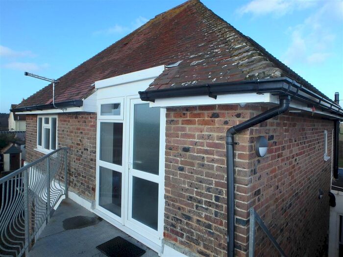 2 Bedroom Flat To Rent In Flat Above Downton Garage, Christchurch Road, Downton, SO41