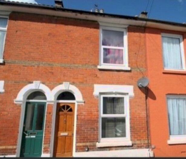 3 Bedroom Terraced House To Rent In Lawson Road, Southsea, PO5