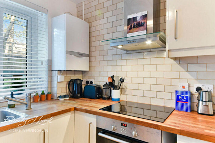 1 Bedroom Flat For Sale In Mayville Estate, London, N16