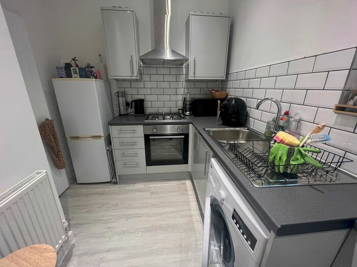 1 Bedroom Studio To Rent In Durham Street, Grangetown, Cardiff, CF11