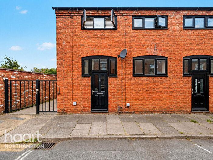 1 Bedroom Flat For Sale In Edith Street, Northampton, NN1