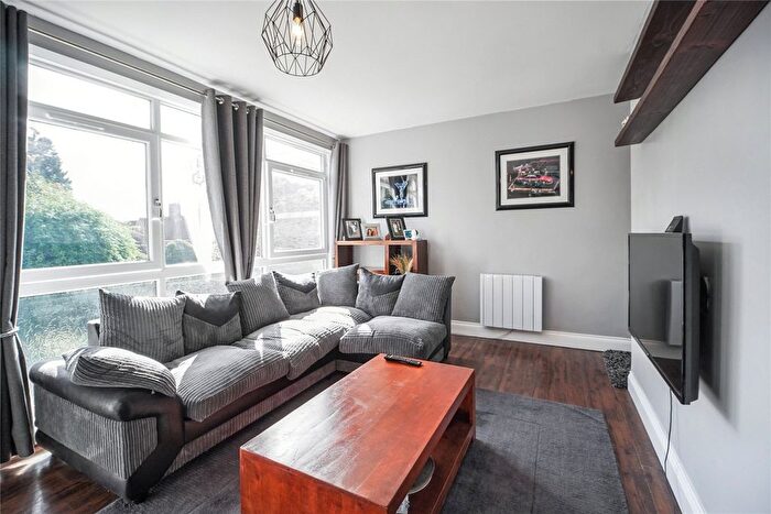 1 Bedroom Flat For Sale In Cressex Road, High Wycombe, Buckinghamshire, HP12